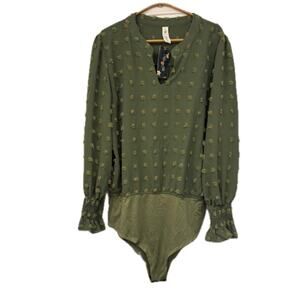 Blooming Jelly Bodysuit Size XL Green Notched V-Neck Swiss Dot NEW